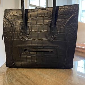 Women’s large black purse. Designer inspired.